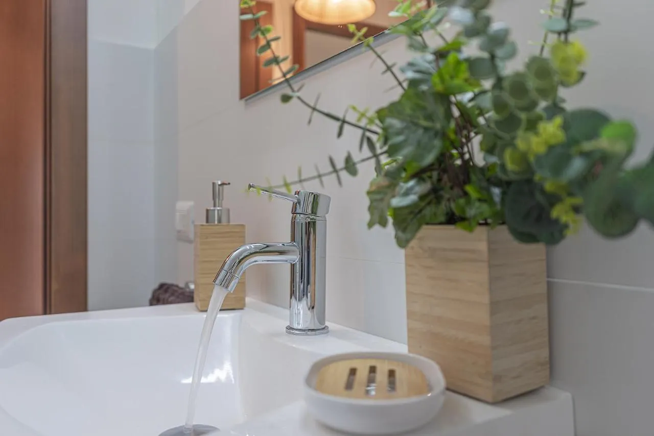 Dolce Vita Family Apartment Sirmione 0*,